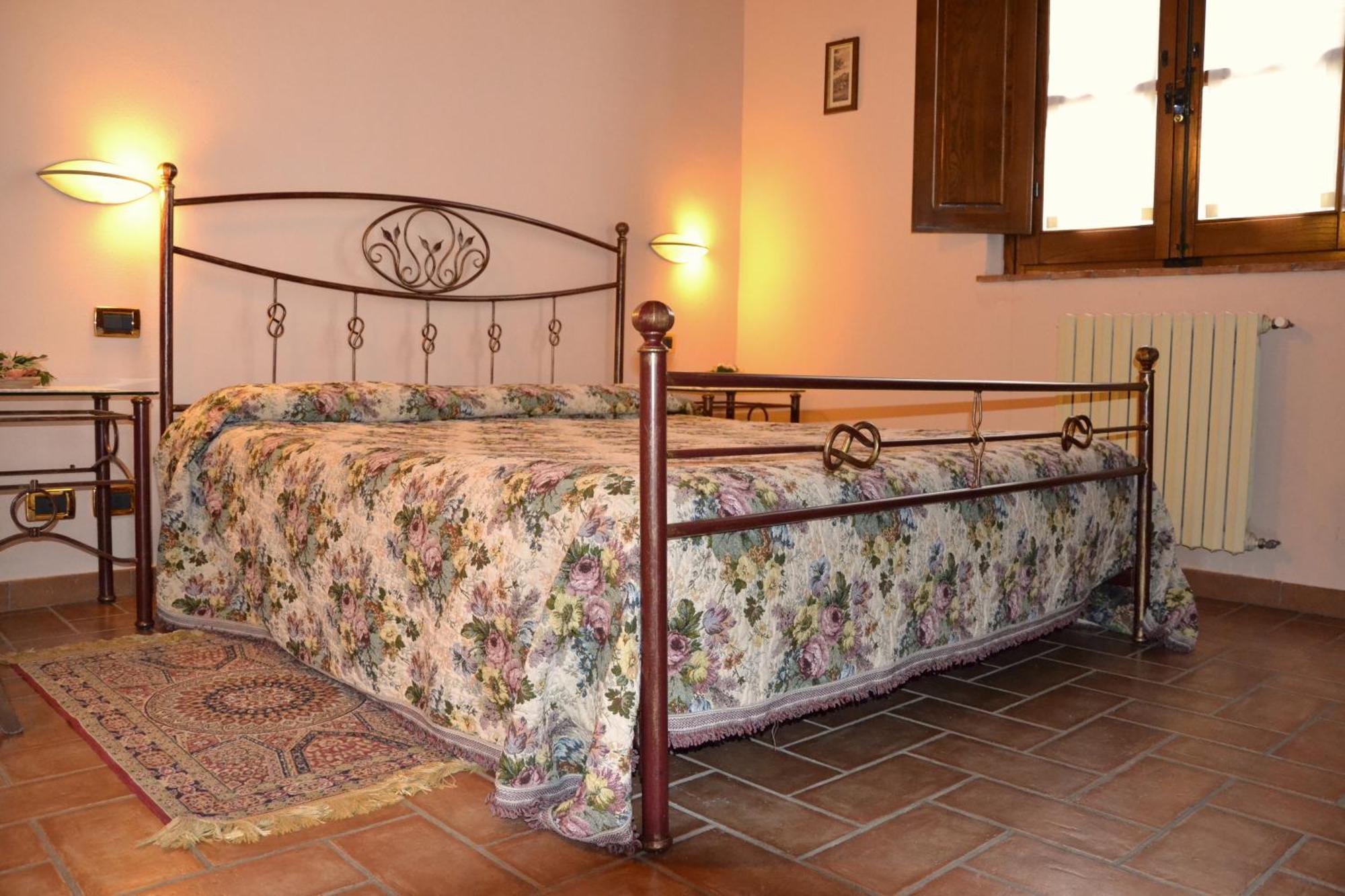 Agriturismo Sanguineto Acquaviva  Dış mekan fotoğraf